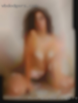 Nude and naked women wanting me LA ready for sex.